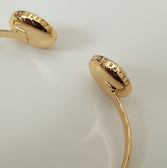 Ted Baker Katrina Big Button Swarovski Crystal Gold Cuff - Picture 4 of 6